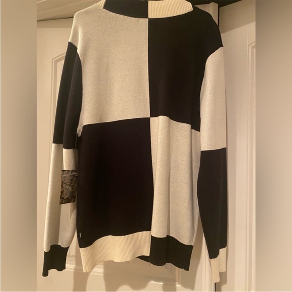 VANS XL BLACK AND WHITE CARDIGAN NEW WITH TAGS - Picture 4 of 4